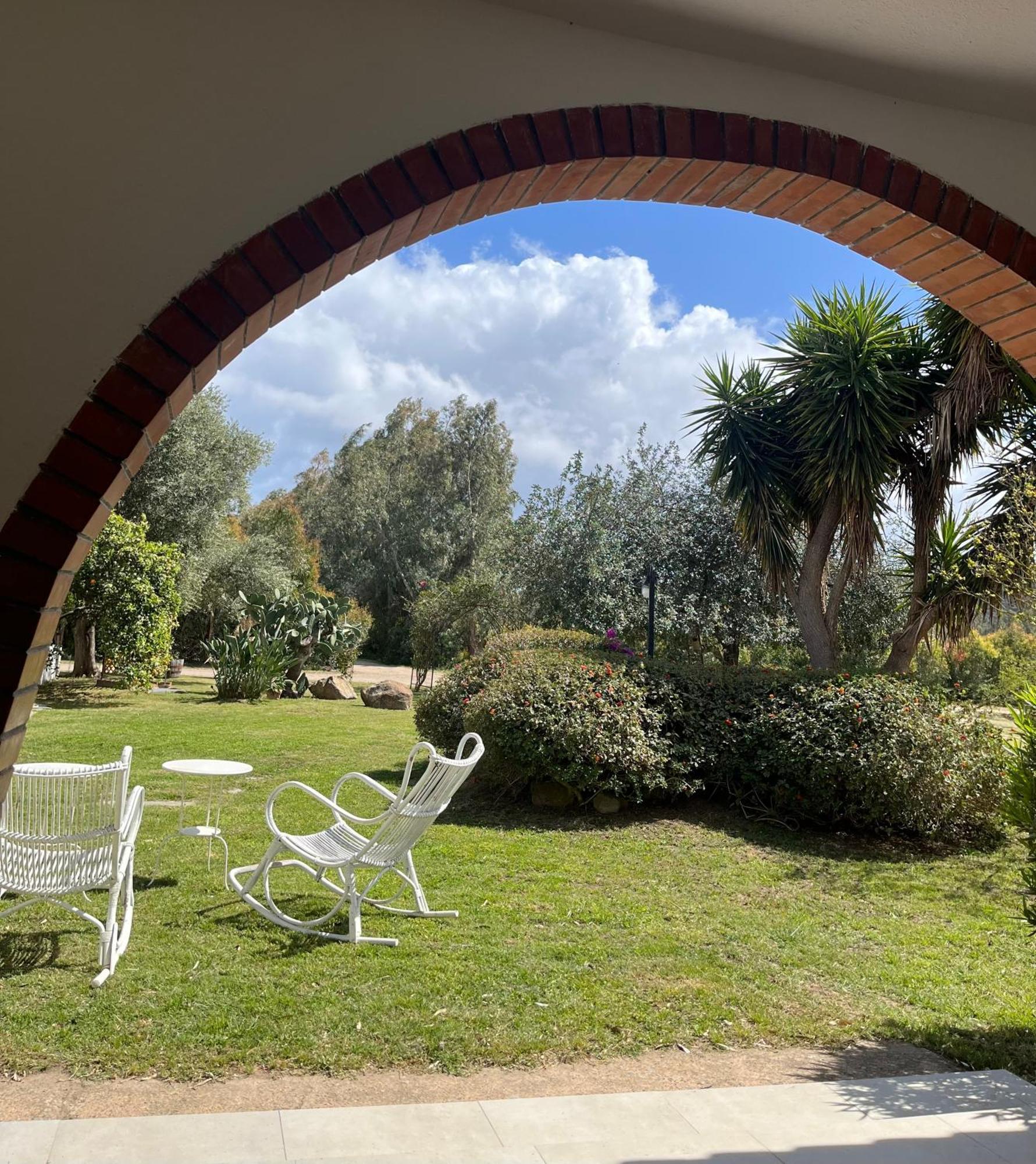 Bidd'E Majori Bed & Breakfast San Priamo Exterior foto