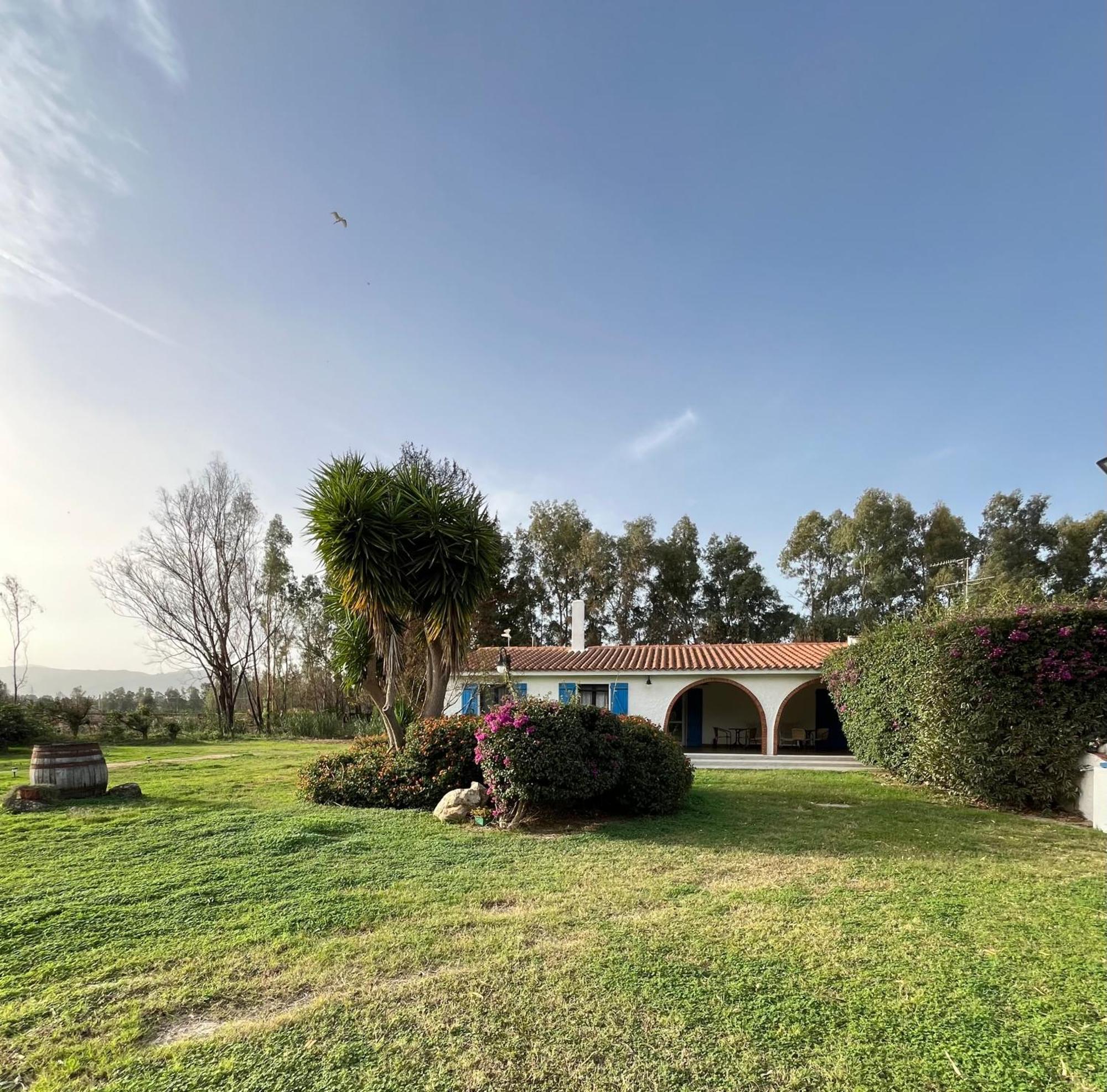 Bidd'E Majori Bed & Breakfast San Priamo Exterior foto